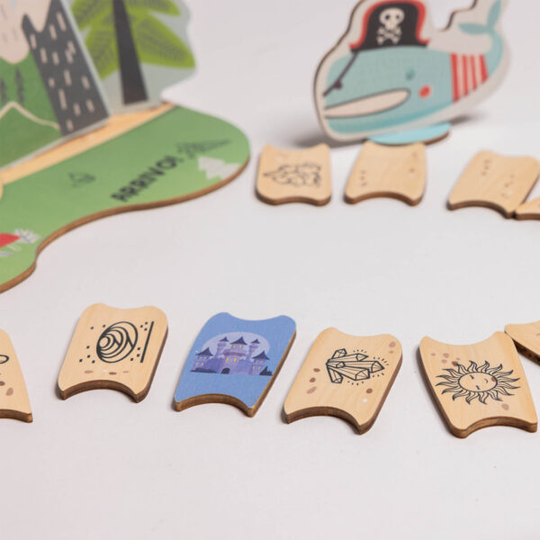 Creavventure. gioco in legno da montare per creare avventure e stimolare lo storytelling nel bambino.